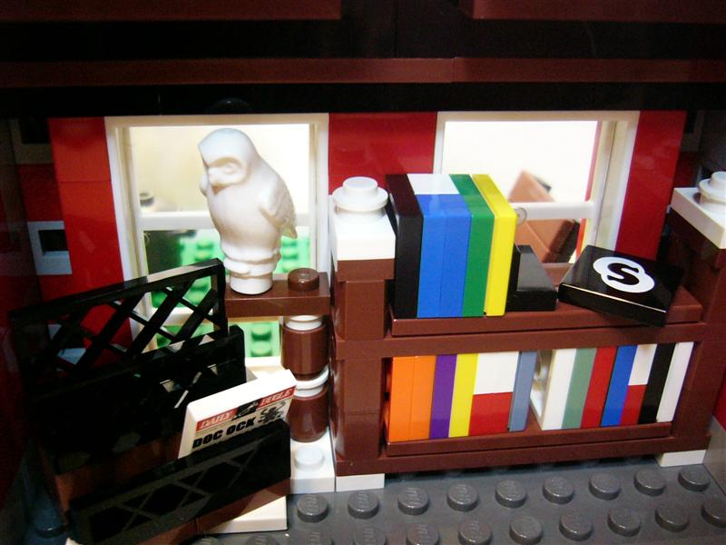 bookstore-case2.jpg