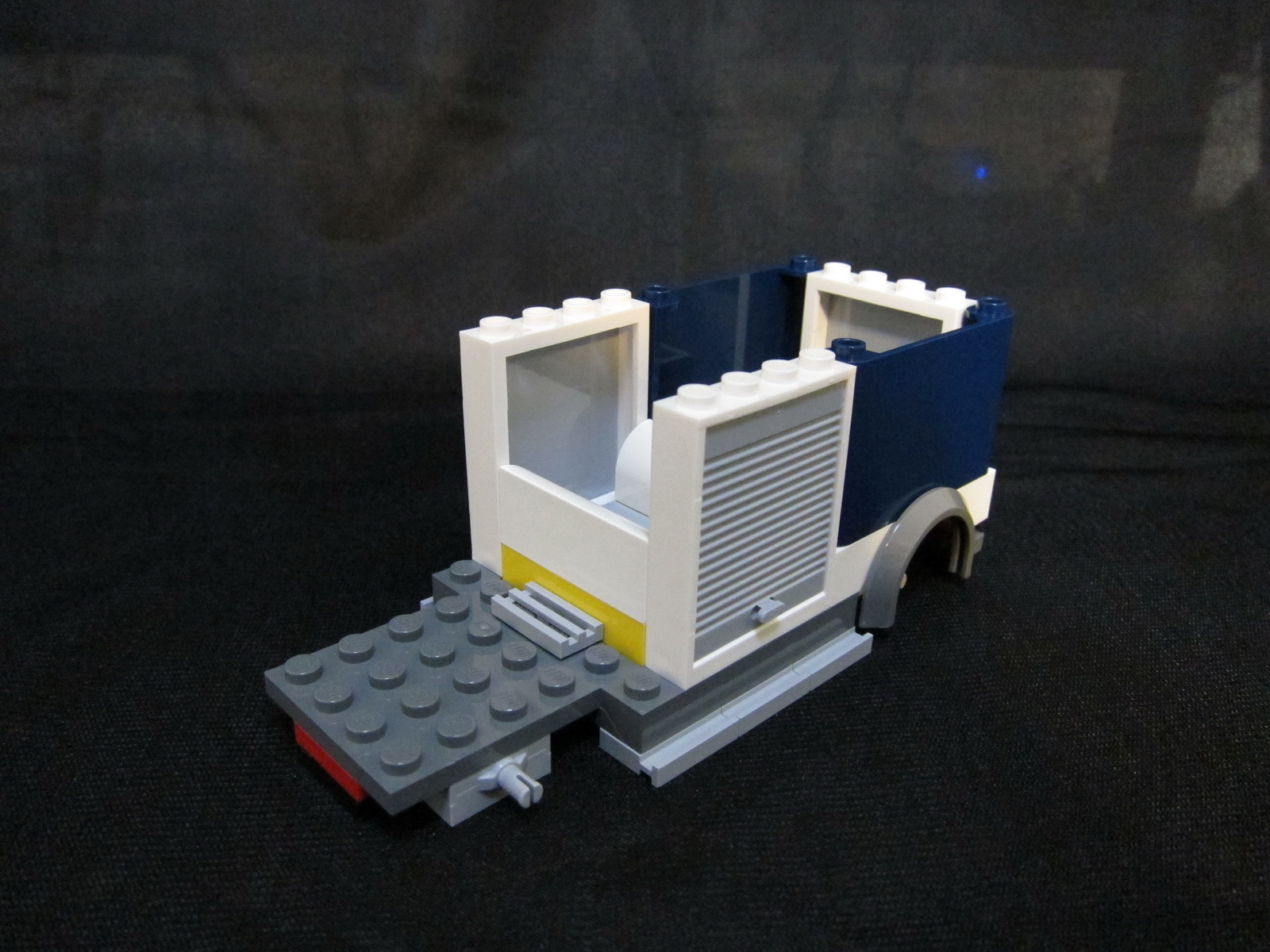 3661pre027.jpg