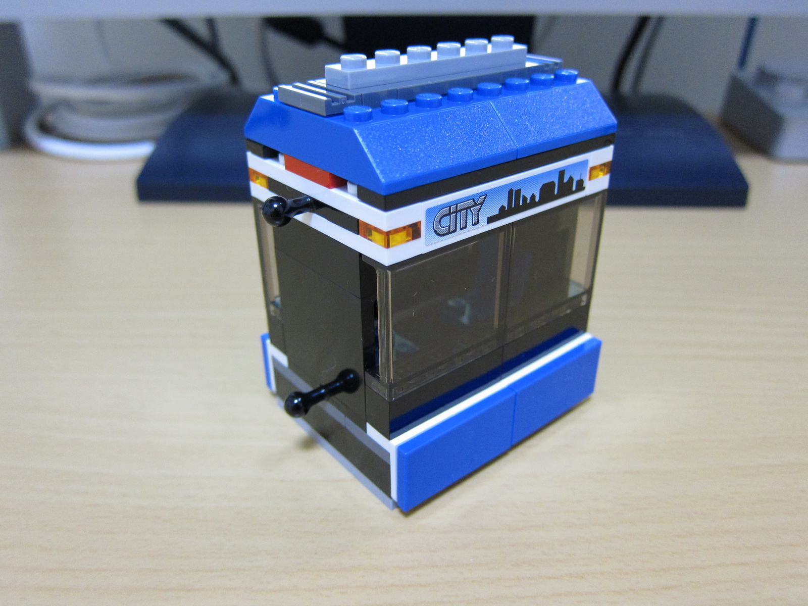 8404pre64.jpg