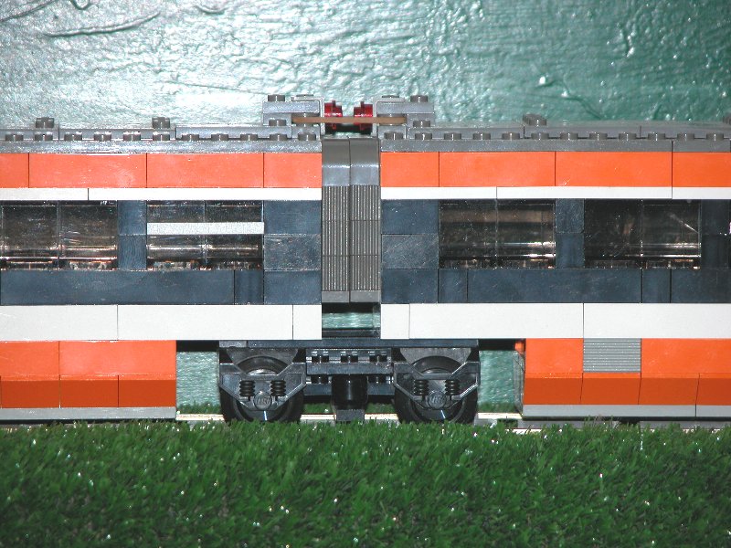 tgv012.jpg