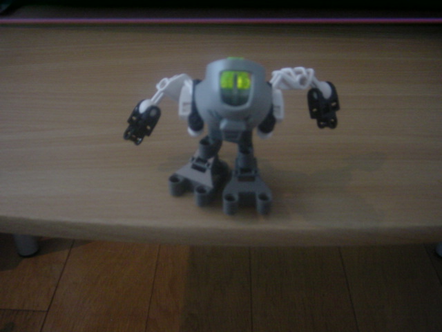 matoran-look-down.jpg