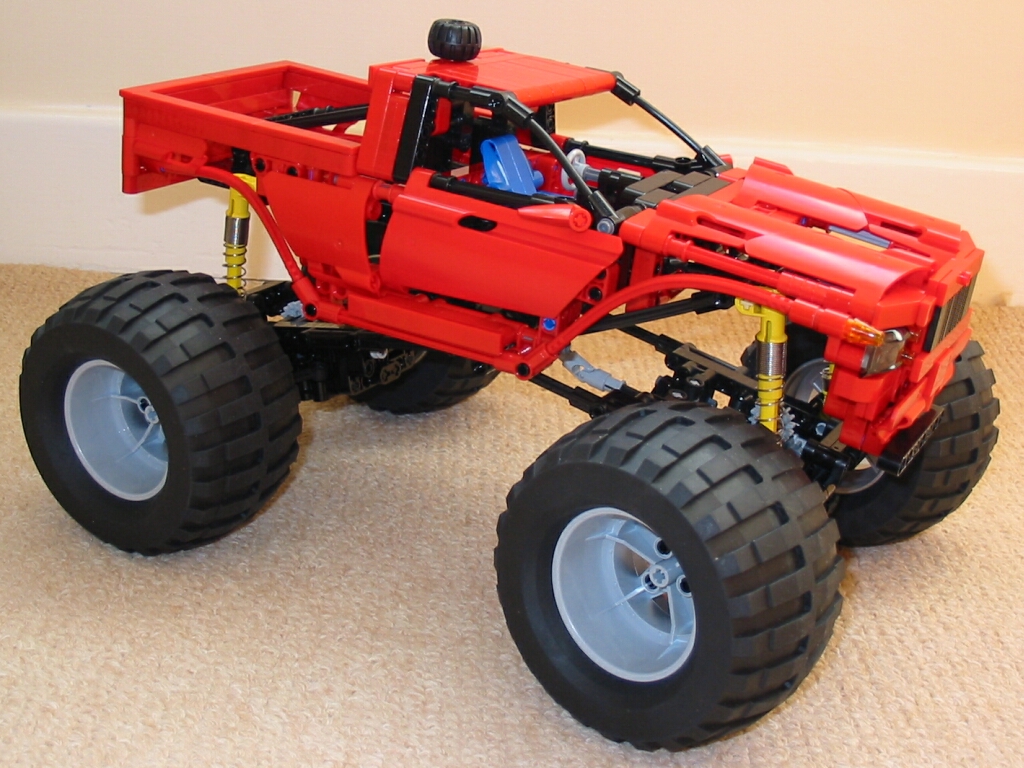 monstertrucksidedaylight1.jpg