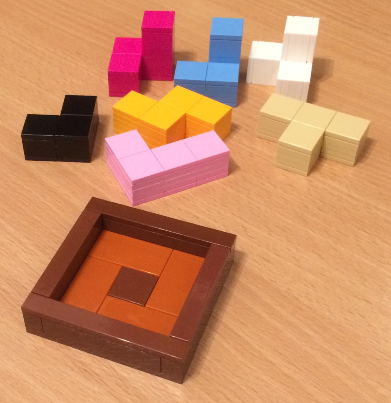 soma_cube_3_x_3_x_3_-6_x_tetracubes_and_1_x_tricube_puzzle.0.png
