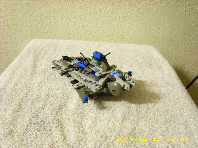 legos_and_crap_010.jpg