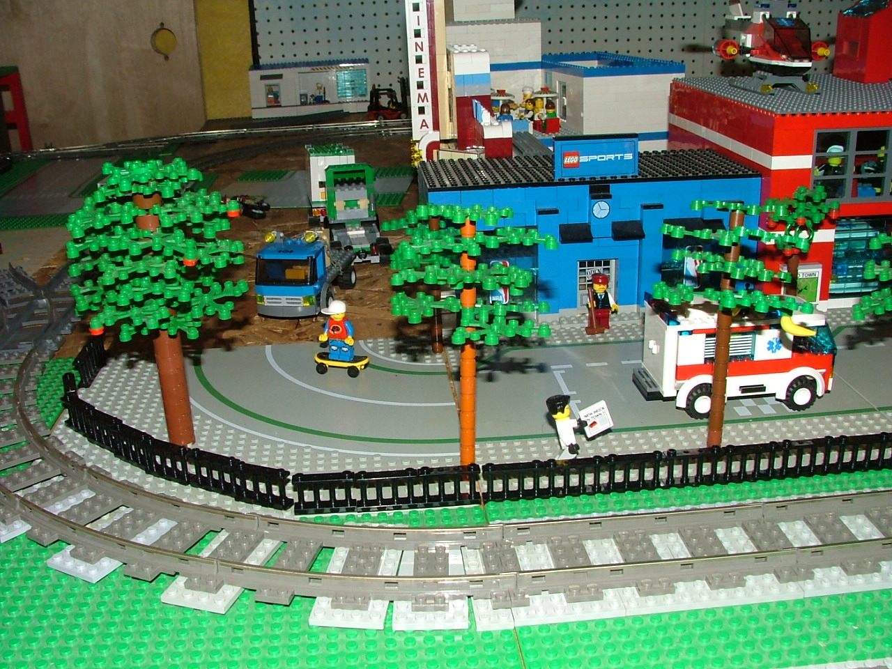 legos__coffee_pot_003.jpg