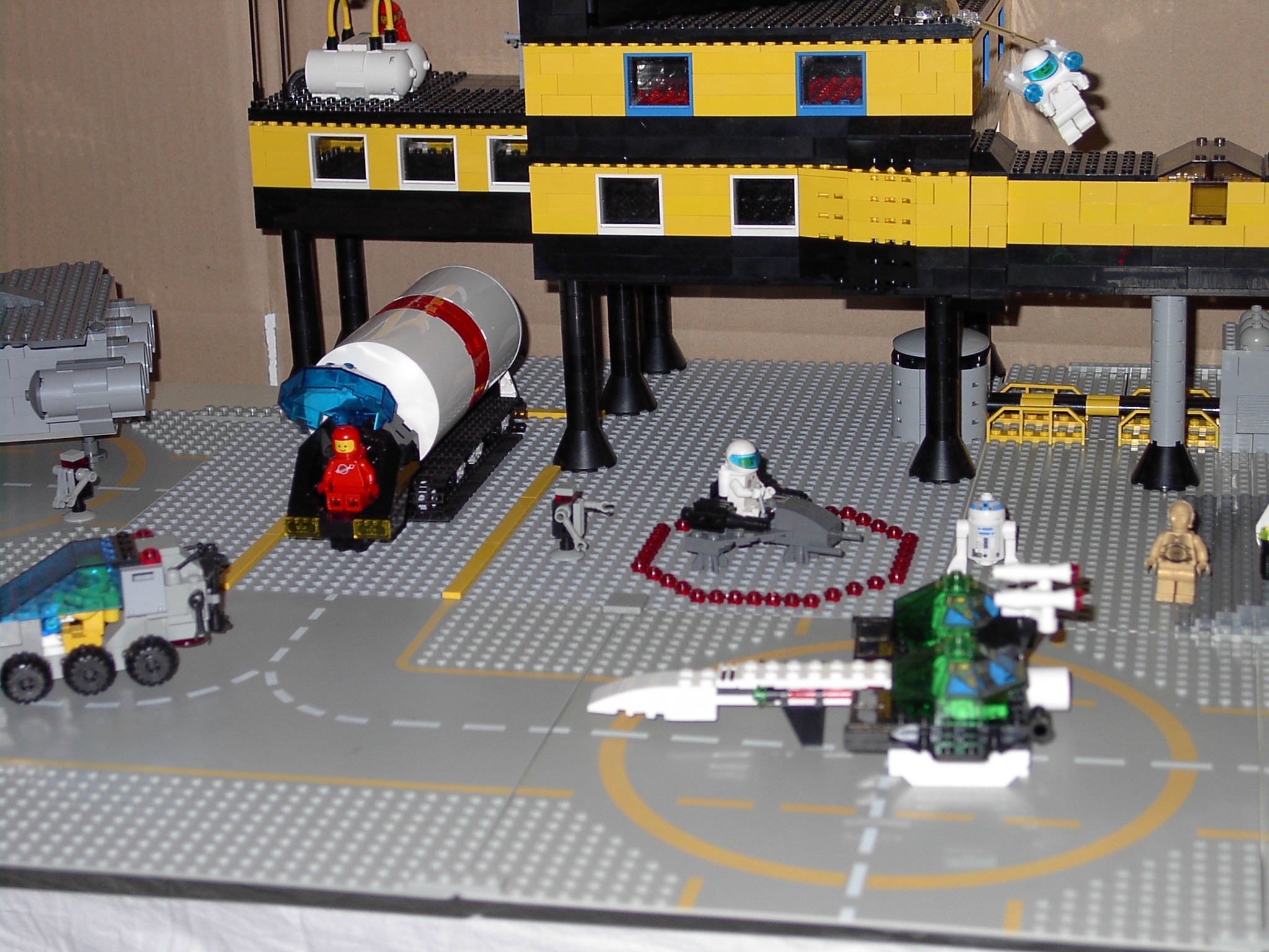 moonbase_10.jpg