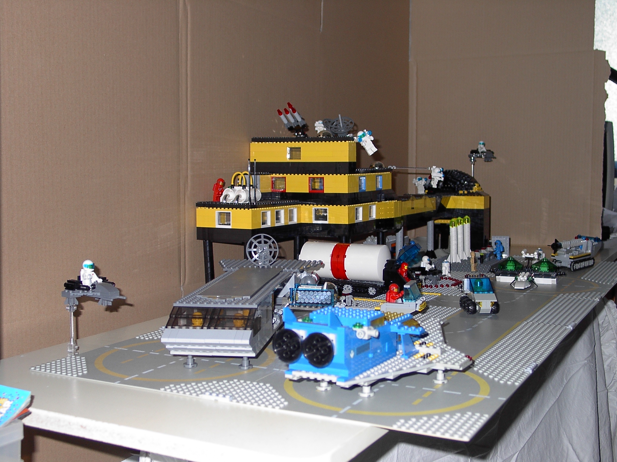 moonbase_13.jpg