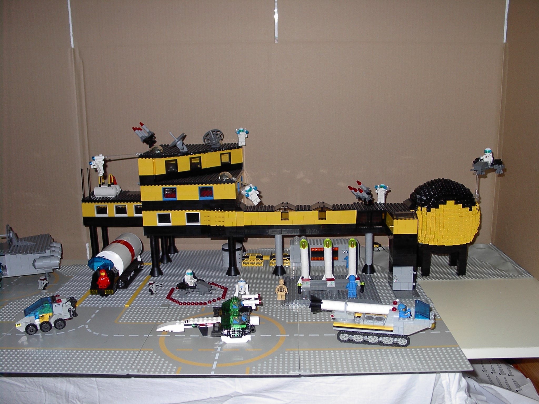 moonbase_8.jpg