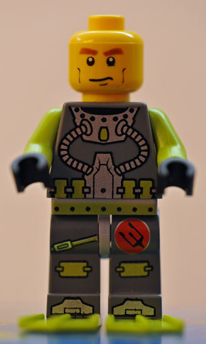 8075-minifig3.jpg