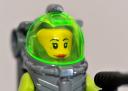 8078-minifig1-femalehead.jpg