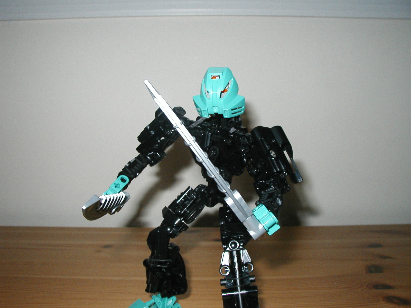 neaku3pose2.jpg