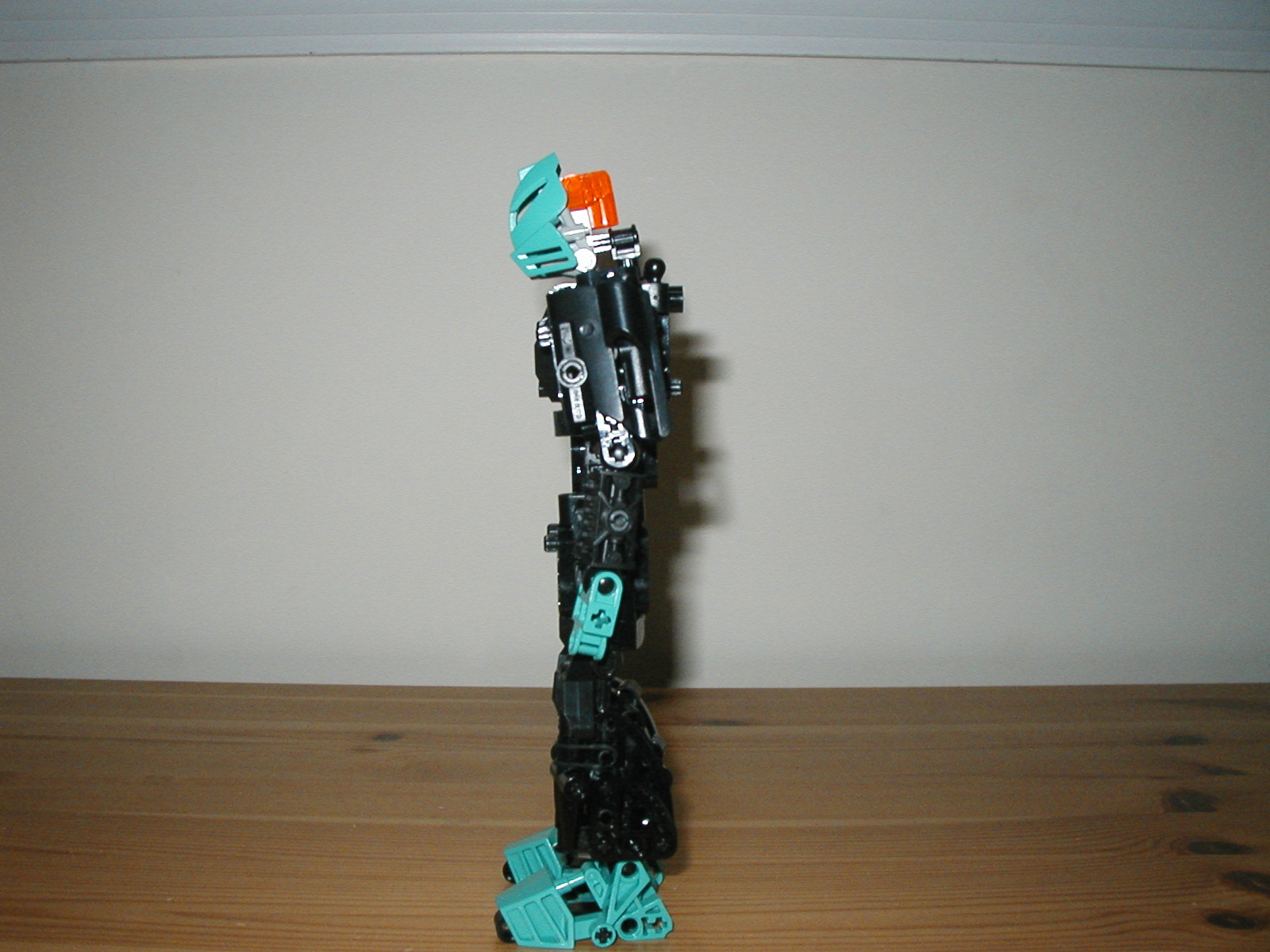 neaku3side.jpg