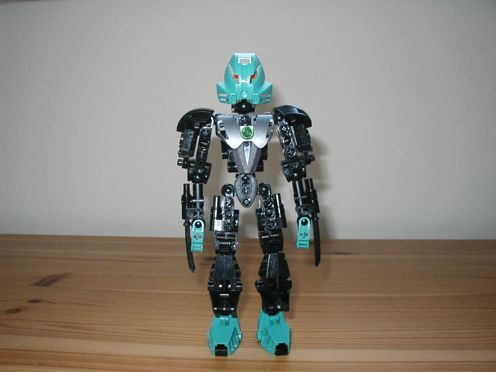 neaku2front.jpg