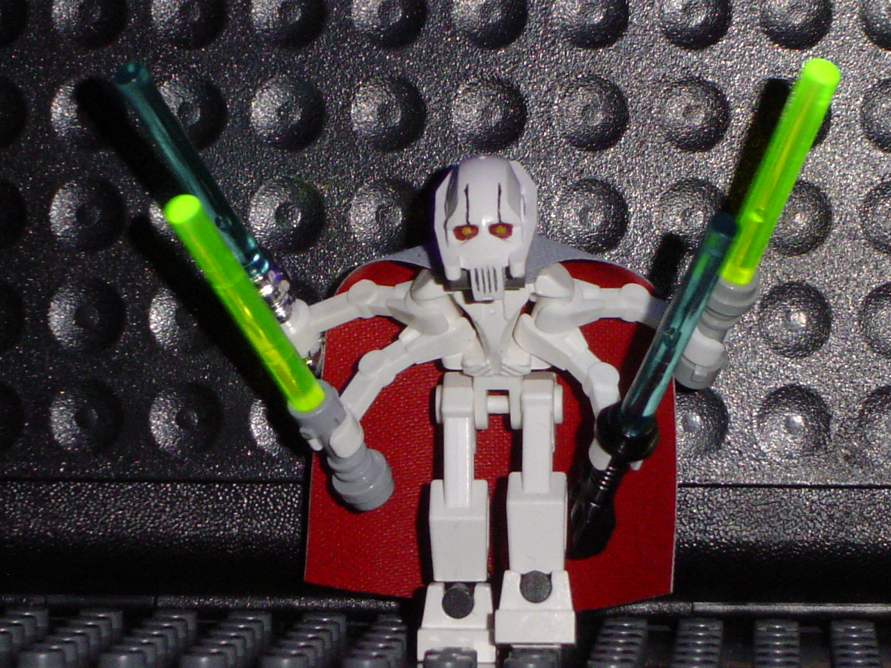 grievous_front.jpg