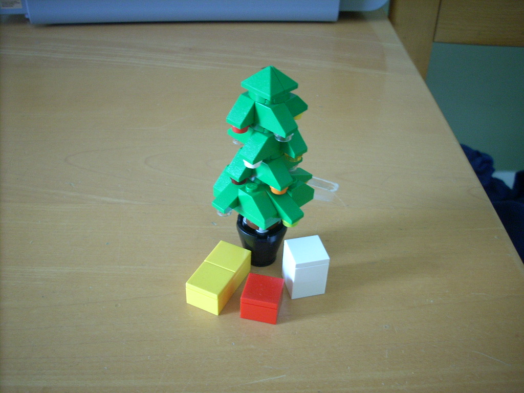 christmastree3.jpg