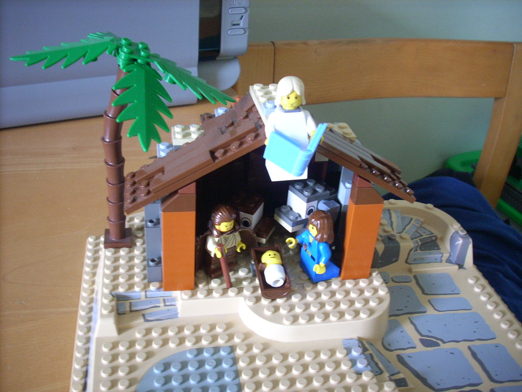 christmazcrib2.jpg