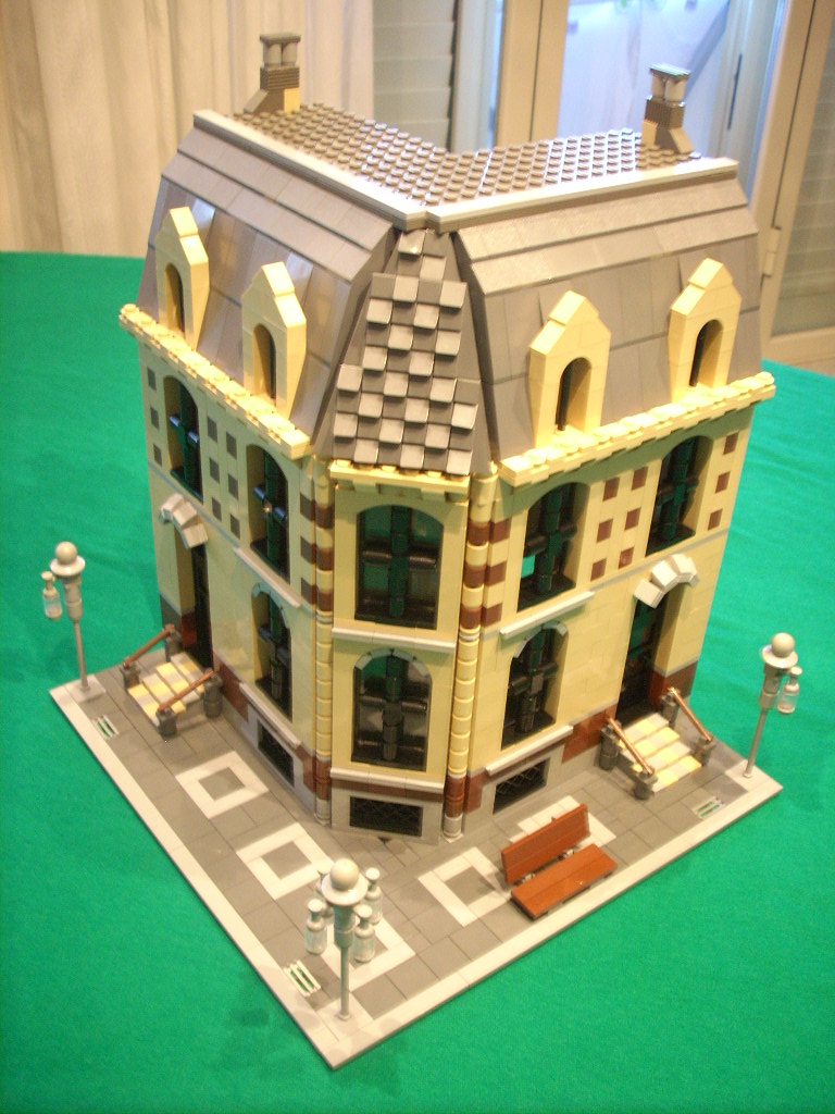 tan_building_01.jpg