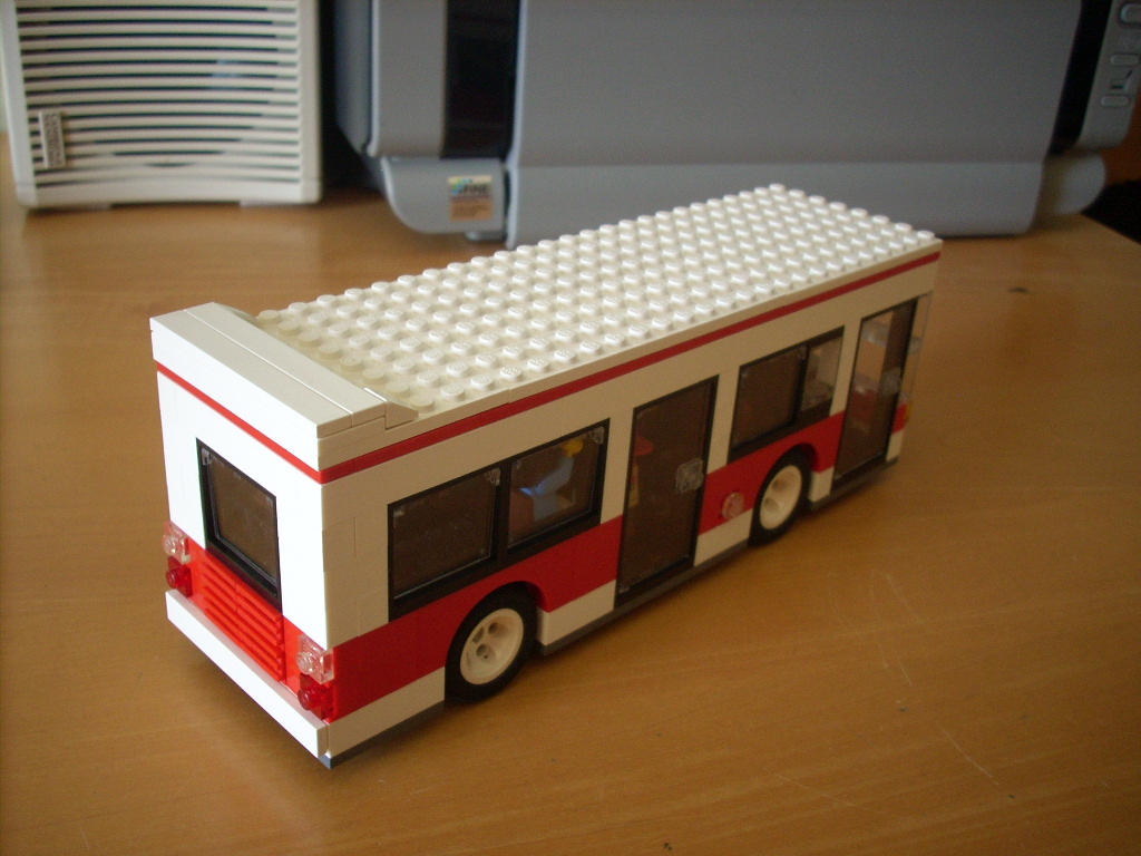 05bus.jpg