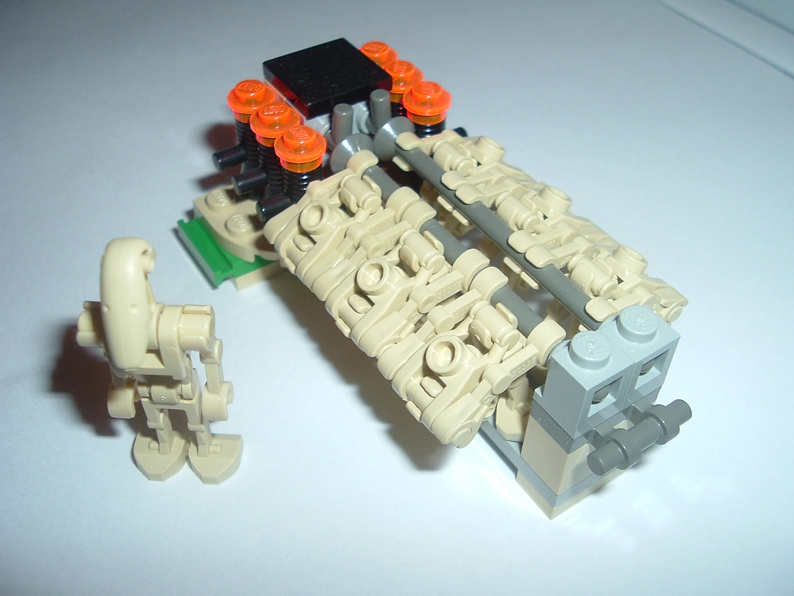 mtt_minifigs.jpg