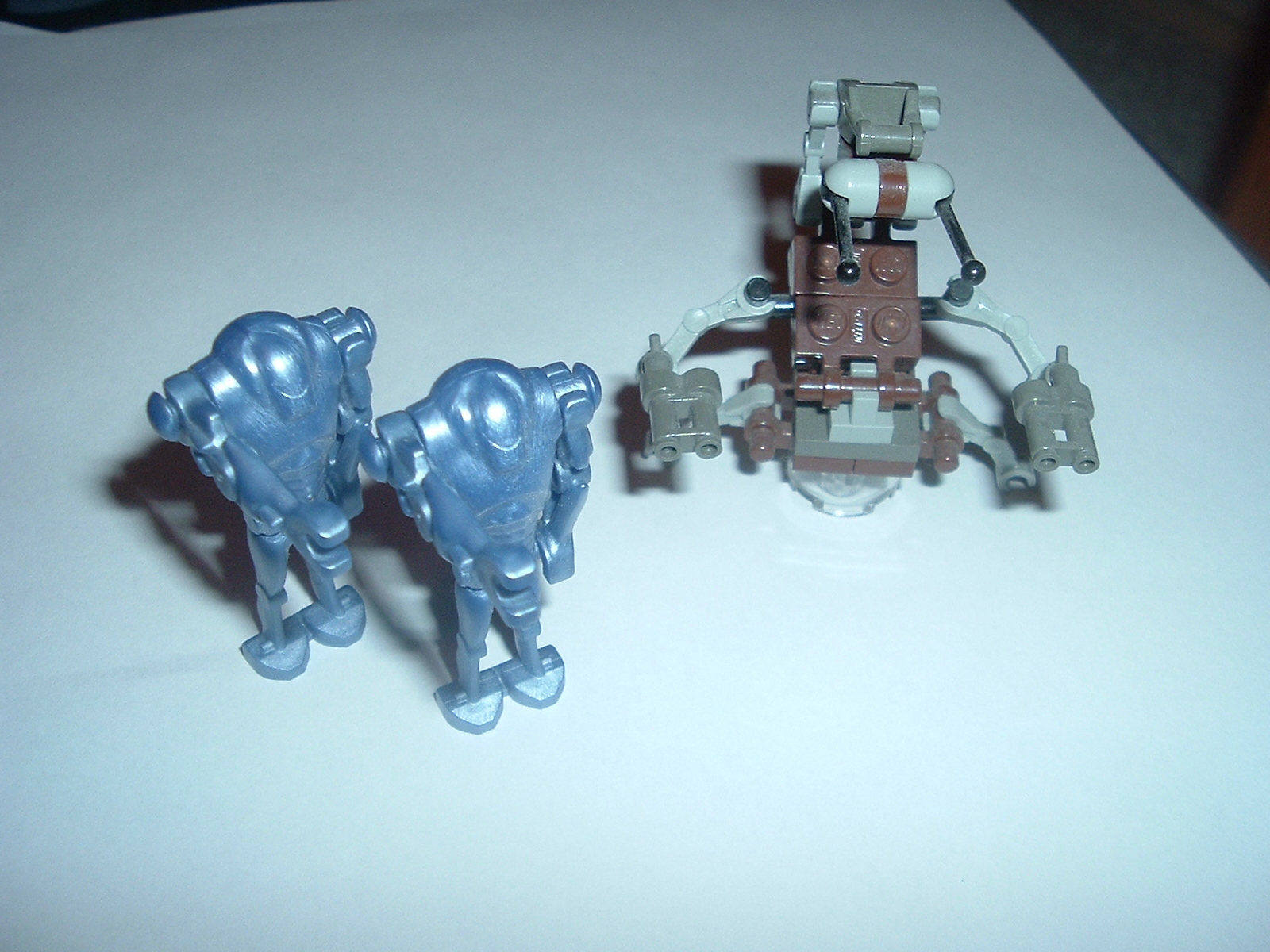 rg_droidminifigs.jpg