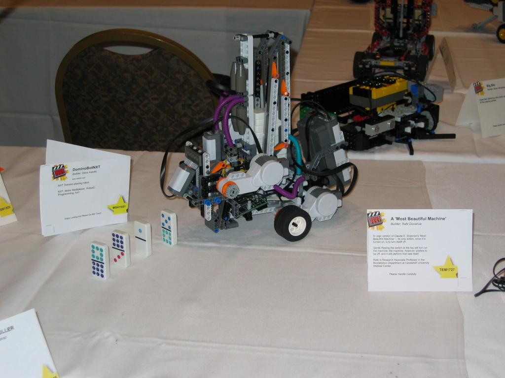 brickfest2006_018.jpg