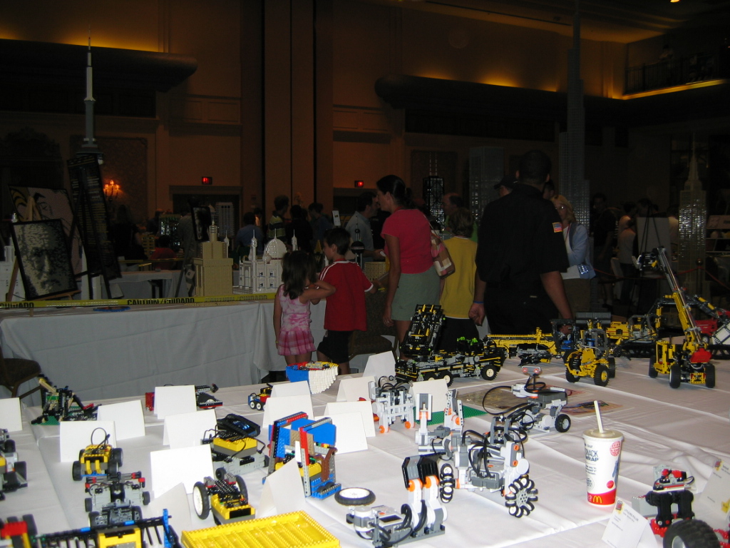 brickfest2006_023.jpg