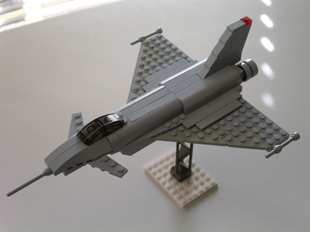 ef-2000-1.jpg