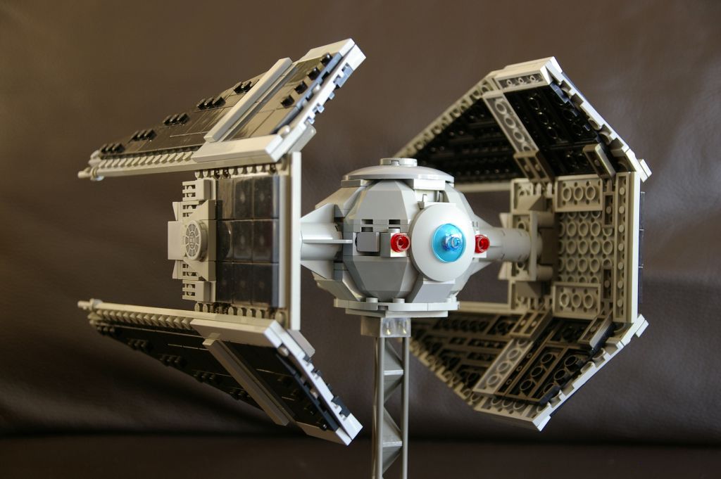 tie-int-v3-rear.jpg