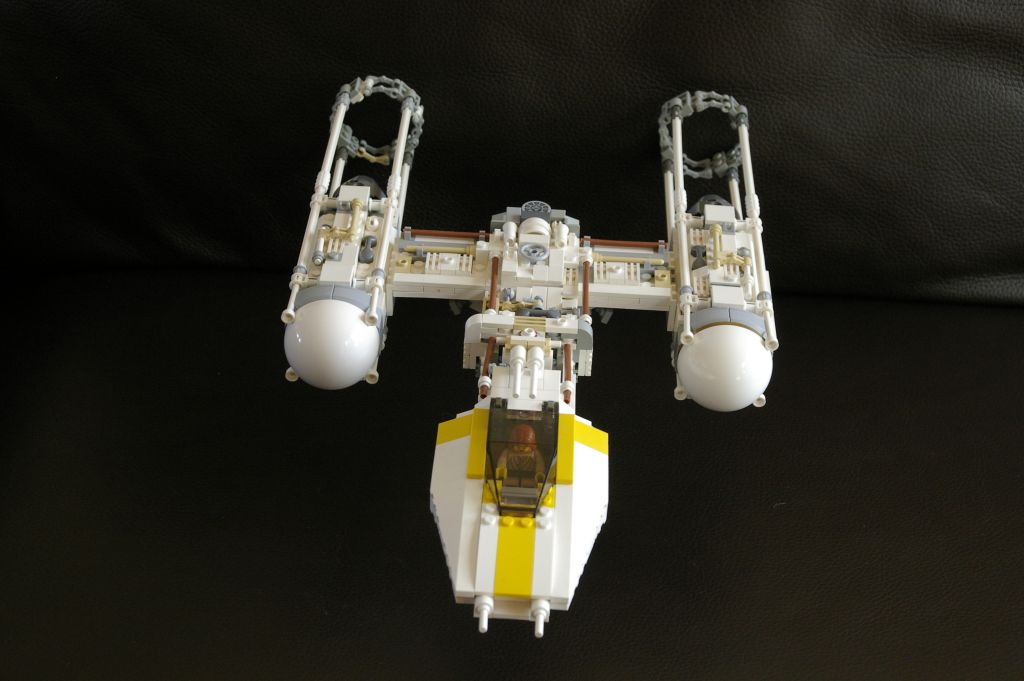 y-wing-top-fwd.jpg