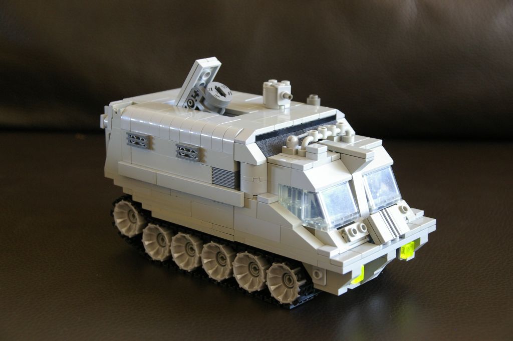shado-mobile1-gun.jpg