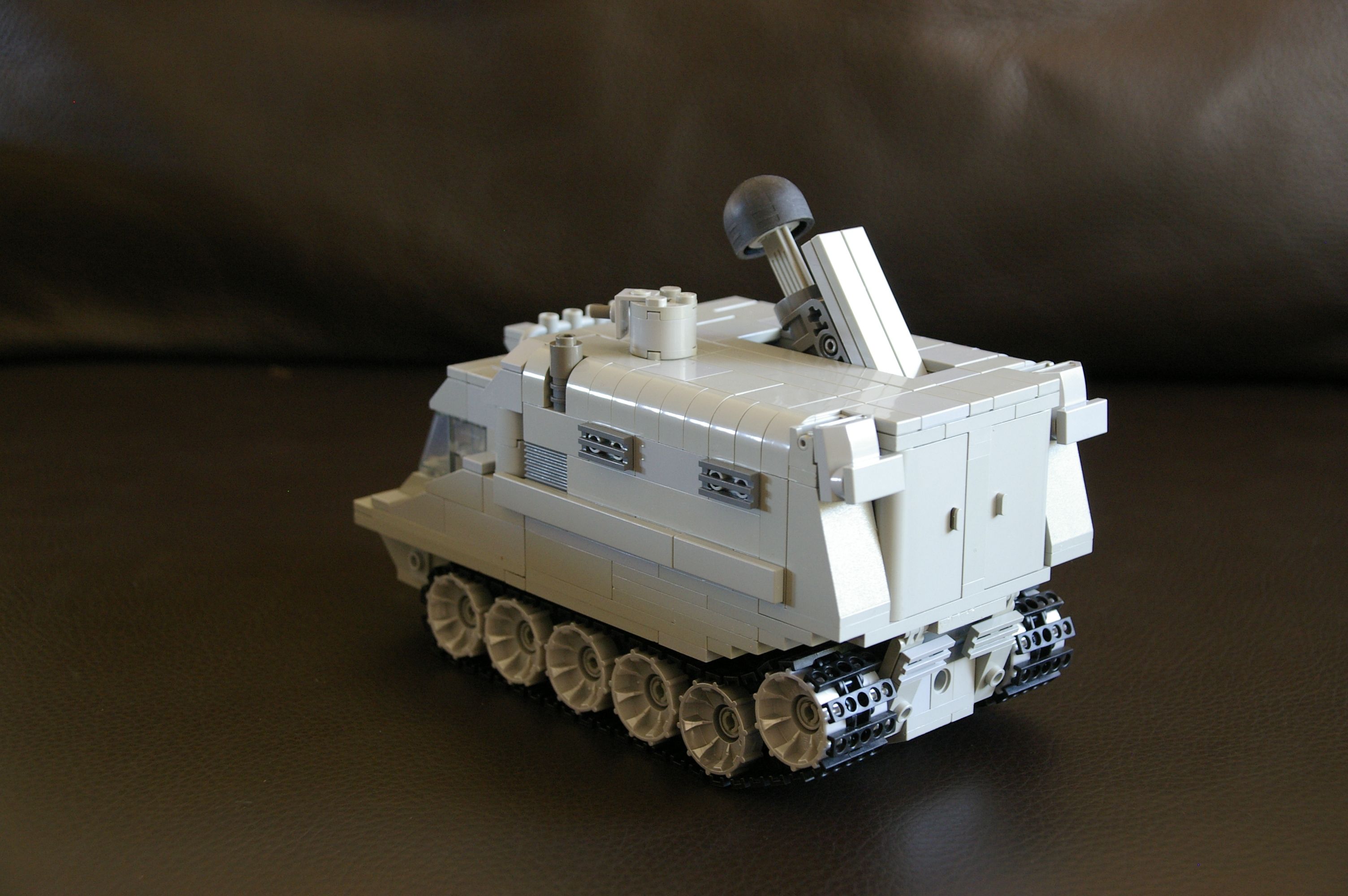 shado-mobile1-rear.jpg