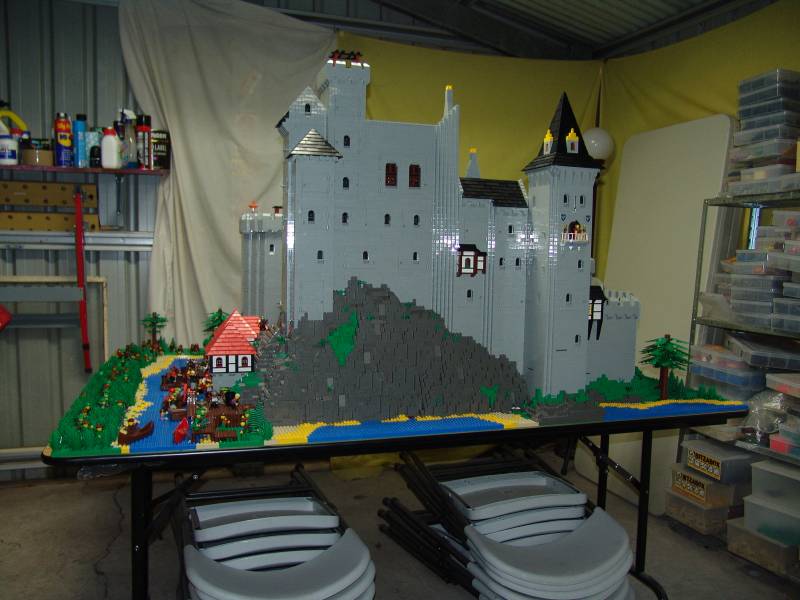 castle_on_a_rocky_mountain.jpg