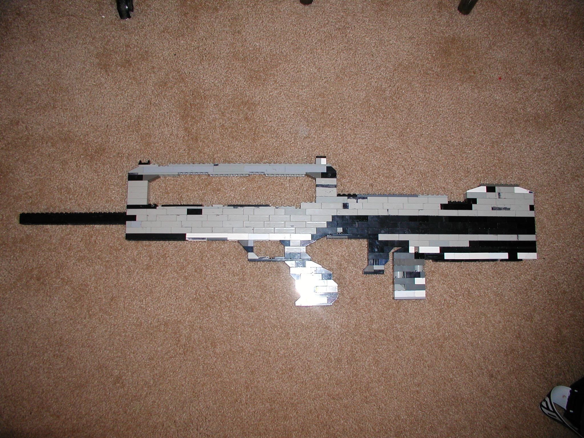 famas_flat.jpg