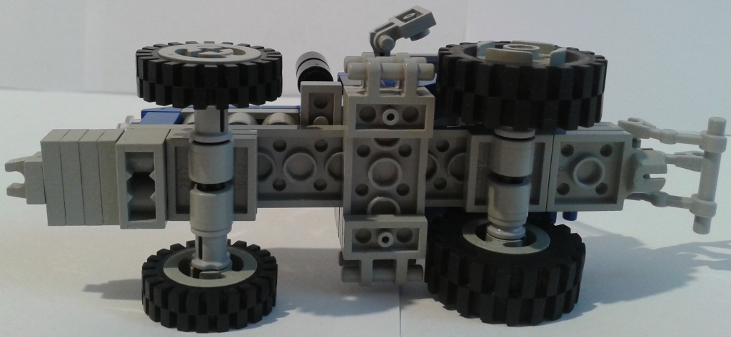 Ursus_1604_Lego__4_.jpg