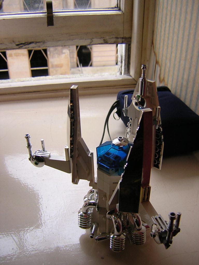 spaceship.02.jpg
