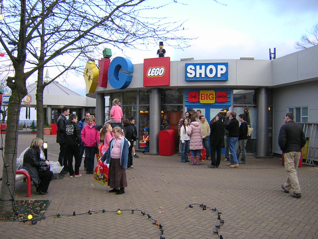 crowd.01.jpg