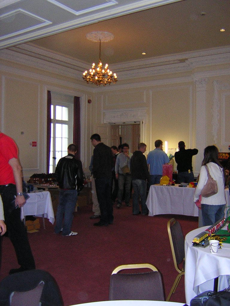 crowd.03.jpg