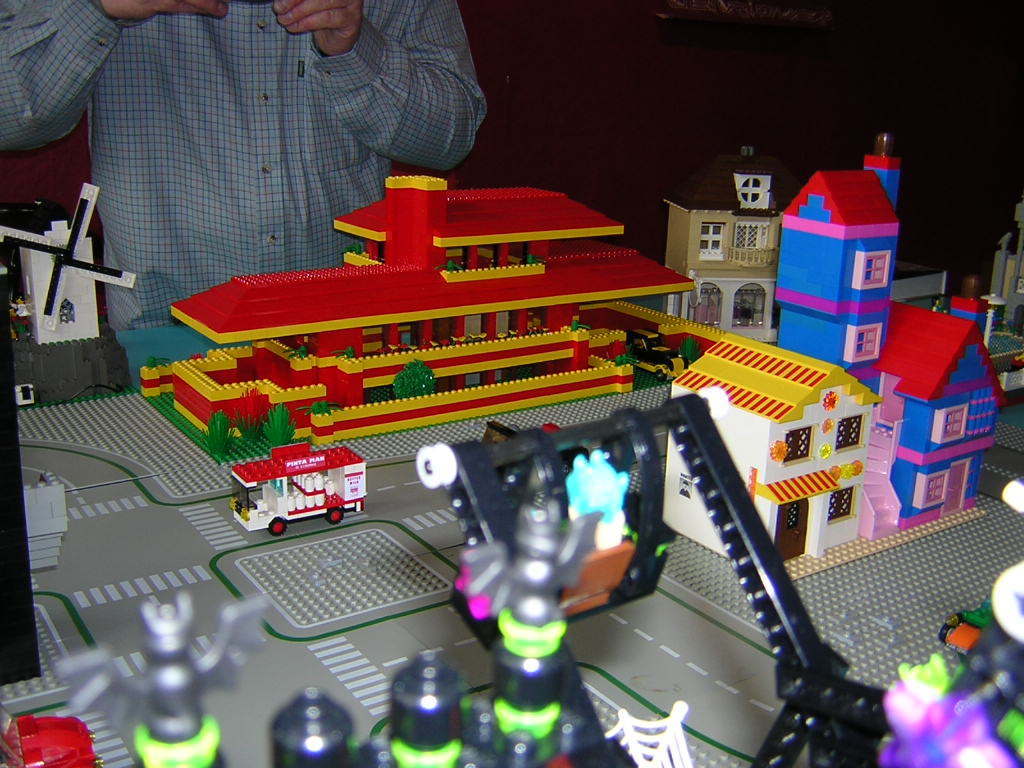 buildings.03.jpg