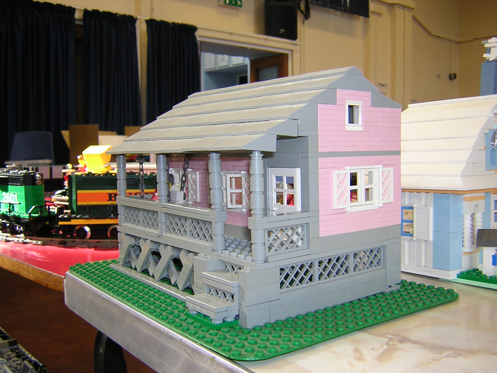 yvonne.house.02.jpg