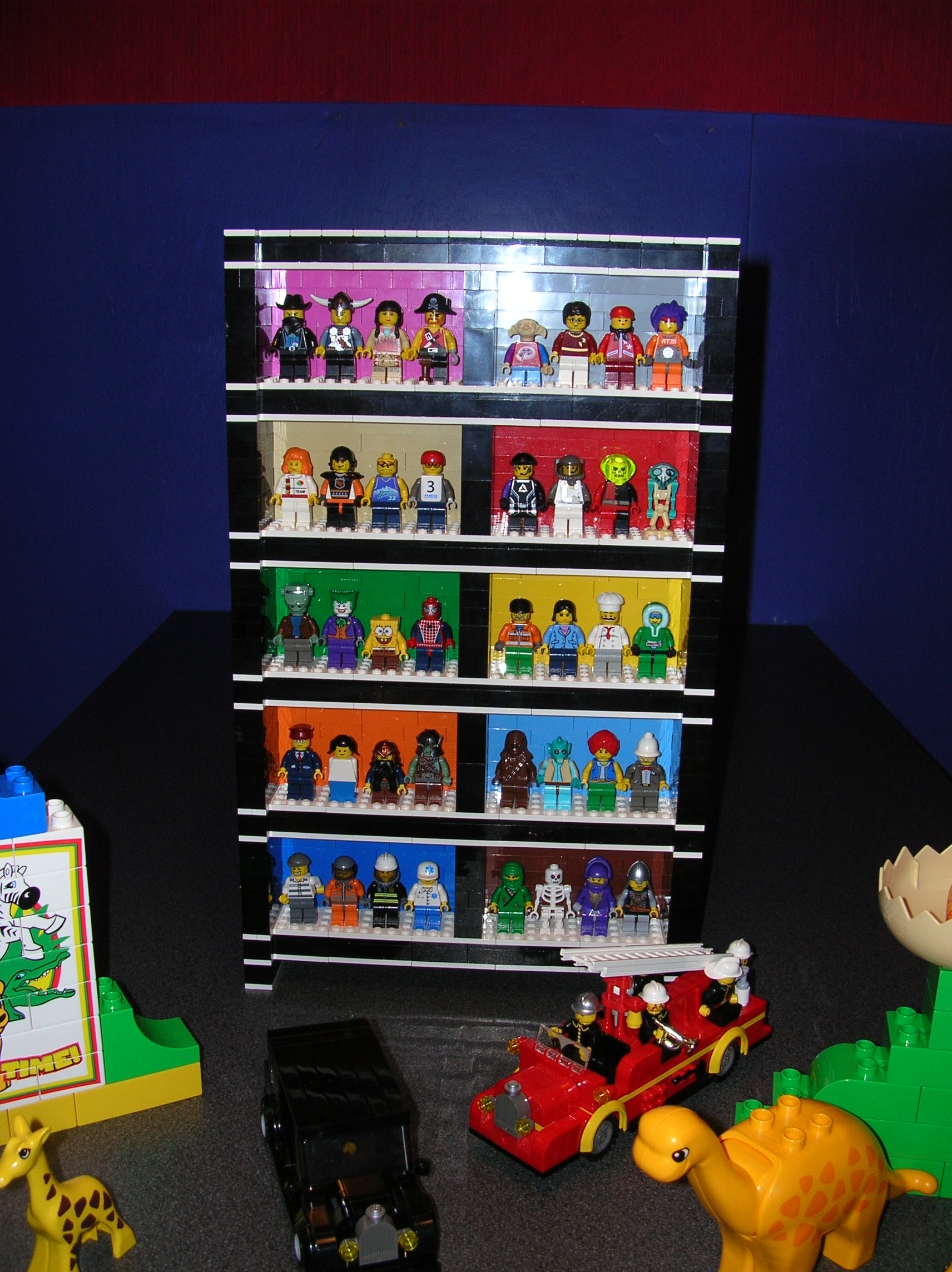minifigs.jpg