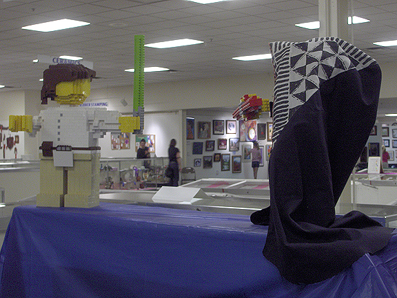 2007_display_02.jpg