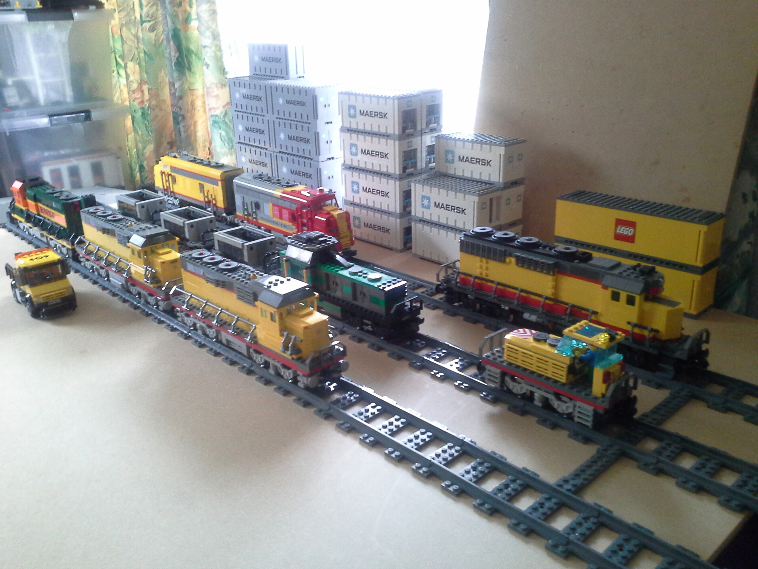 lego_trains.3.jpg