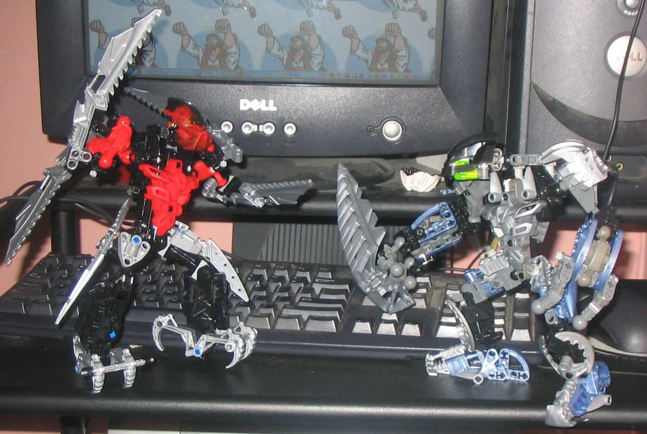 uberdumevsbiggerdude2.jpg