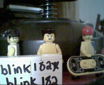 1blink182maked.jpg