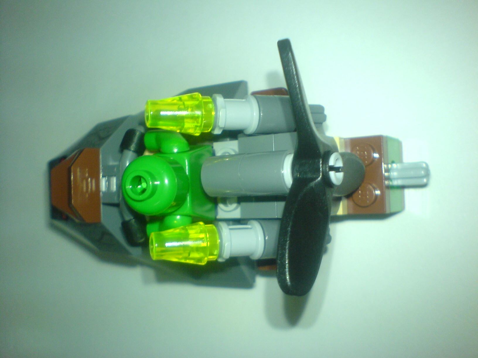 7780-_done-_killer_croc_boat_02.jpg