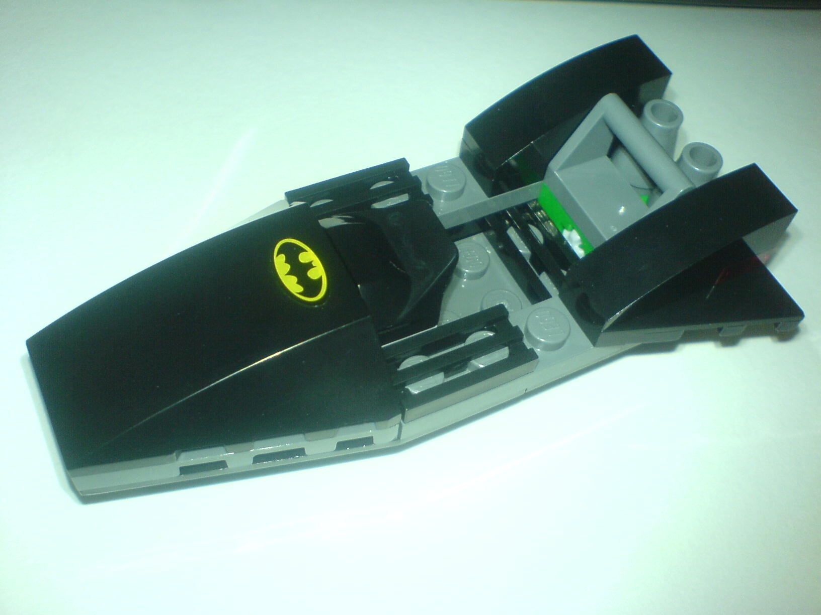 7780-_done-_mini_batboat.jpg