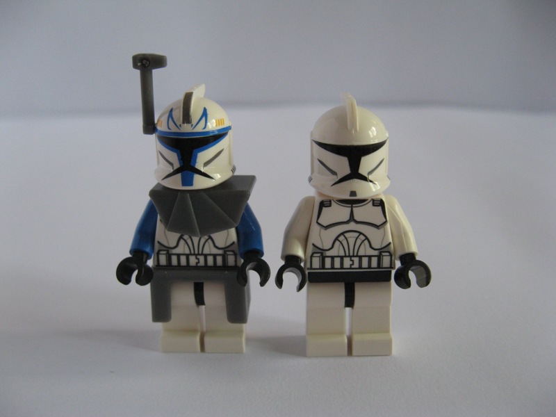 minifig_clones_1.jpg