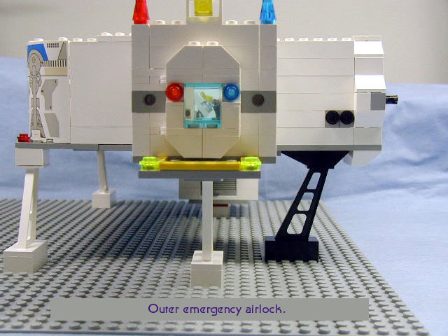 airlock_front.jpg