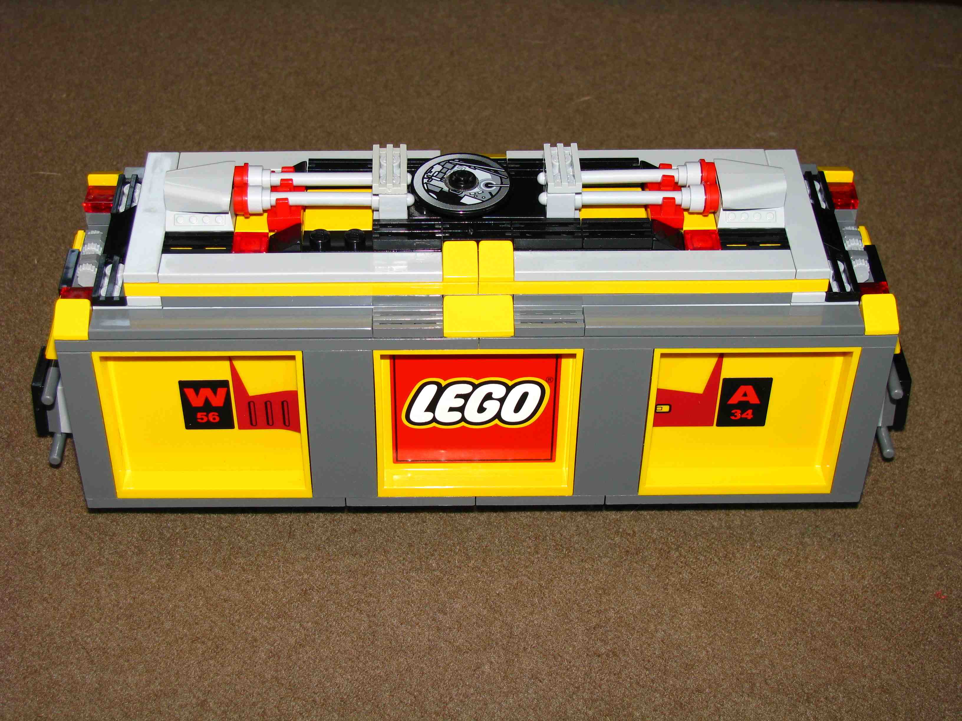 lego_space_cargo_container.jpg
