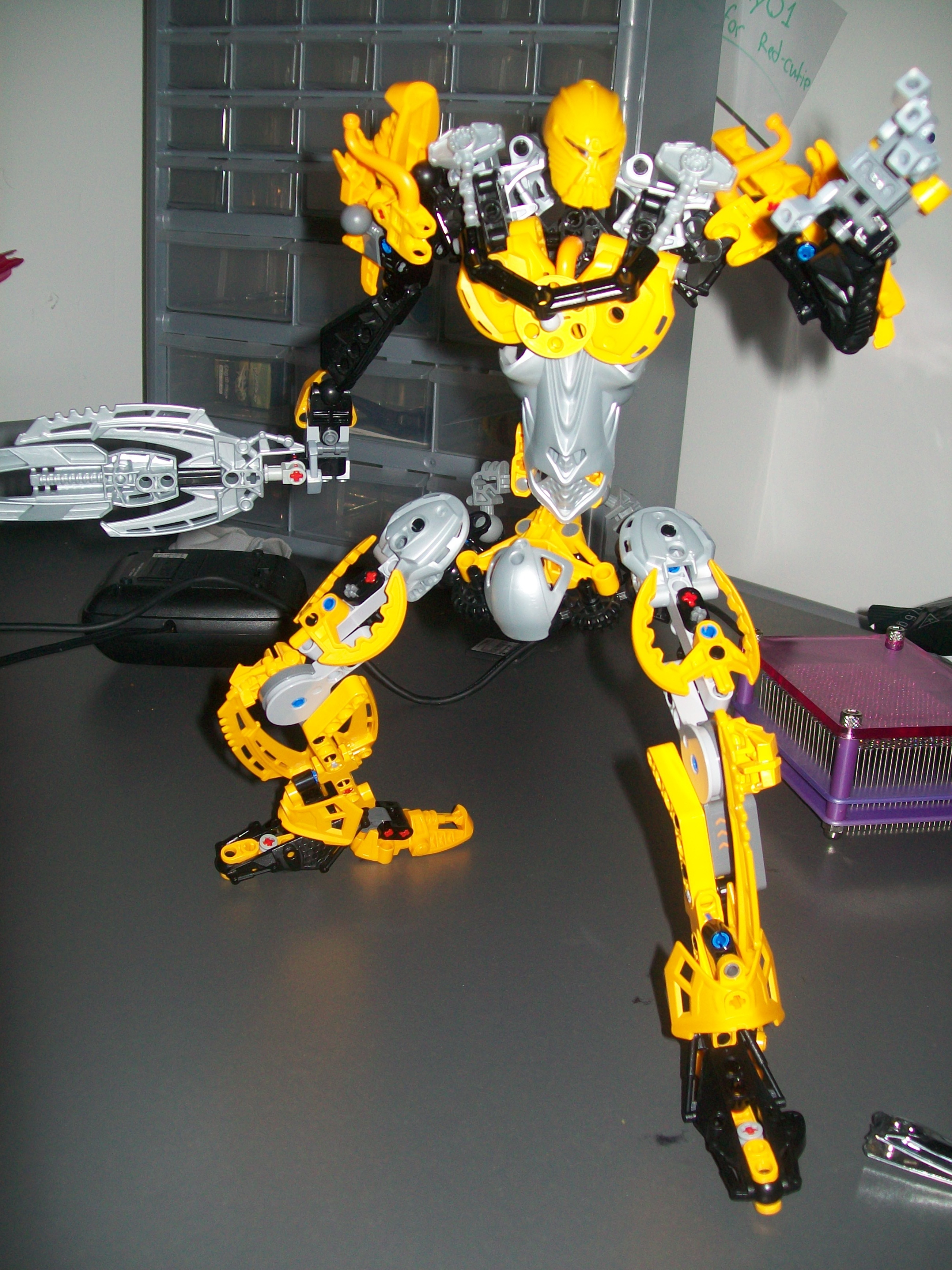bionicle_002.jpg